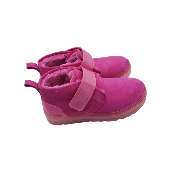 UGG Fuscia Pink Suede Round Toe Booties Slippers Size 9 - Picture 8 of 16